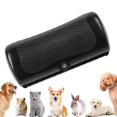 Cepillo deslanador para perros en negro con empuñadura ergonómica, eficaz para reducir el pelo suelto en mascotas como gatos y conejos.