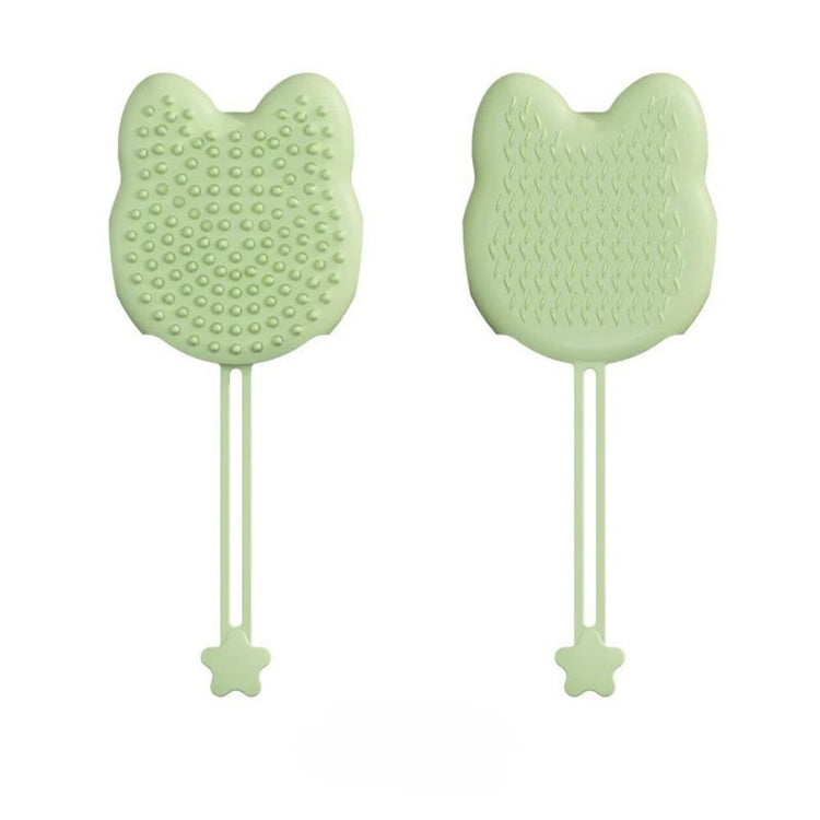 Guante de baño de silicona para mascotas en color verde con cerdas suaves para el aseo y el masaje.